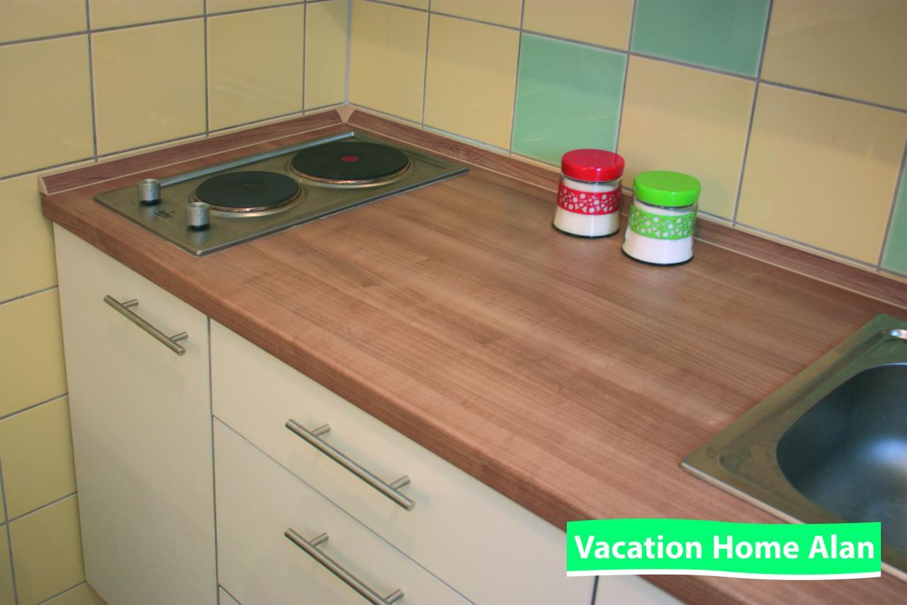 Vacation Home Alan Kulen Vakuf Eksteriør bilde